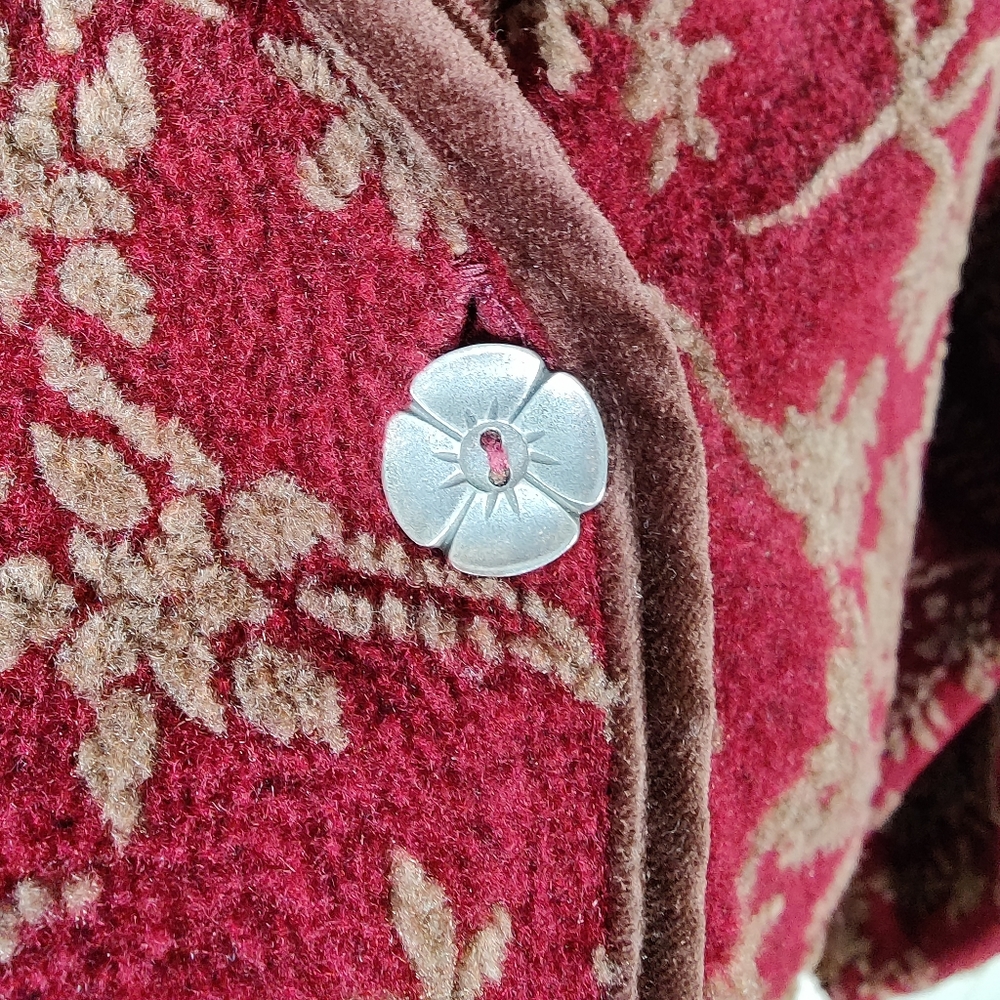 Elegant Red Leaf Pattern Utility Jacket - image 3